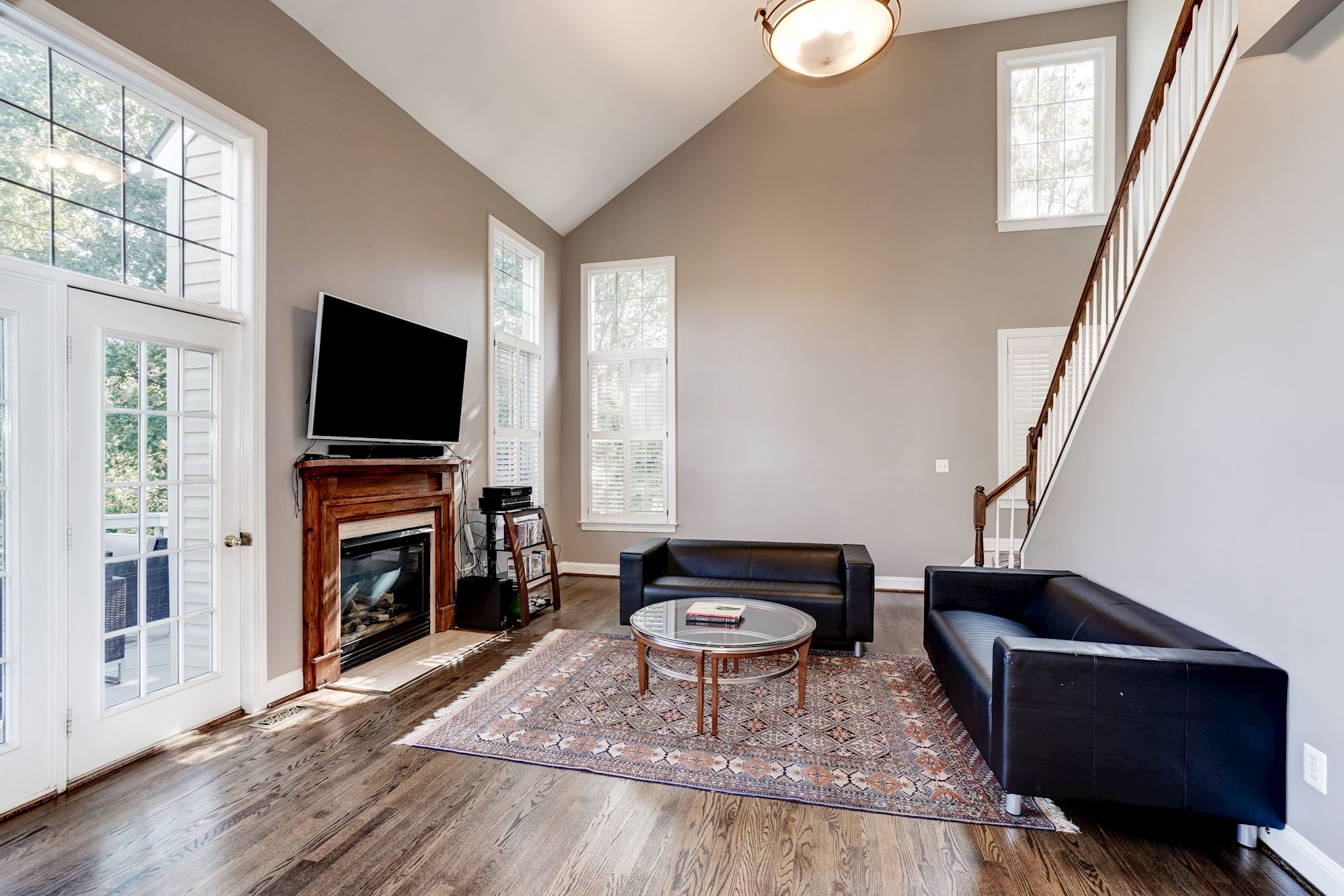 Colonial Home in Sully Estates